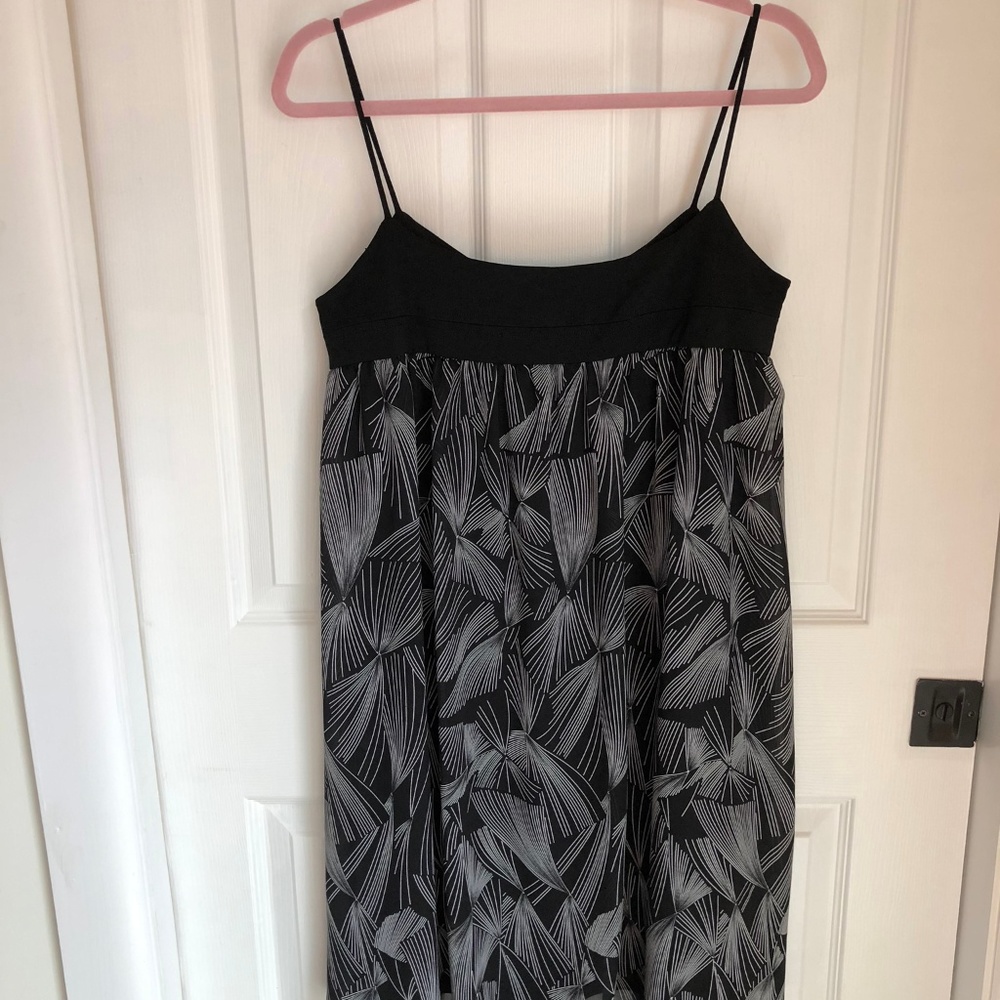 London Times Black & White Sundress Size 8